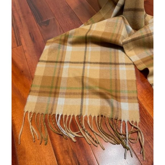 Cashmere Feel 100% Acrylic Light Plaid Shaw Scarf - Picture 3 of 4